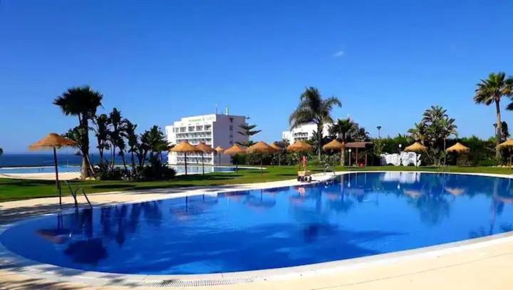 Modern Three-Level Apartment Near The Sea Benalmádena Exteriör bild