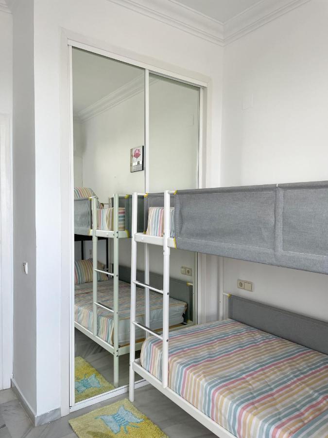 Modern Three-Level Apartment Near The Sea Benalmádena Exteriör bild