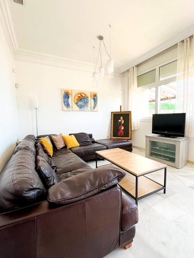 Modern Three-Level Apartment Near The Sea Benalmádena Exteriör bild